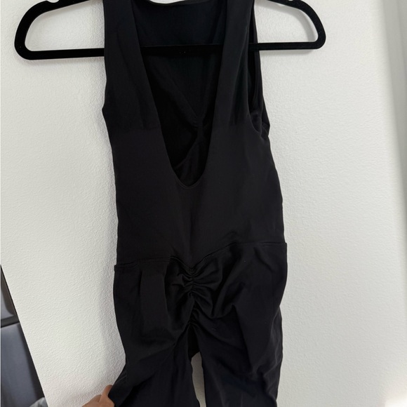 SKIMS Black Sculpting Jumpsuit - Picture 2 of 7